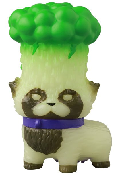 The Medicom (JP) VAG 41 — Heavy Rain Cat is a collectible Japanese vinyl toy figure featuring a small cat with unique markings—ideal for fans of Vinyl Artist Gacha gachapon figures.