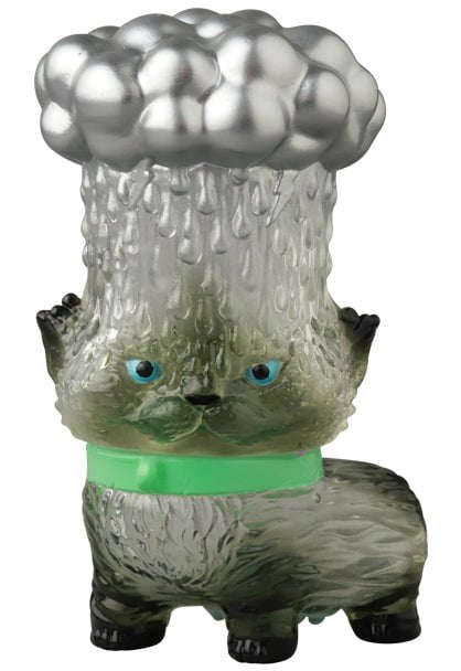 Medicom (JP) VAG 41 — Heavy Rain Cat is a Japanese vinyl toy featuring a cat with blue eyes, green collar, translucent textured body, and a silver cloud with raindrops as its head—ideal for unique gachapon figure collectors.
