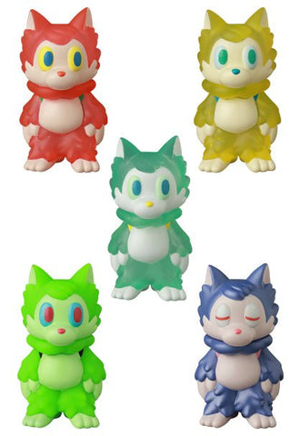 The Ookamikun — VAG 10th Anniversary set by Medicom (JP) features five wolf-like gachapon figures in red, yellow, green, teal, and blue arranged in a V shape—an ideal pick for Japanese vinyl toy collectors.