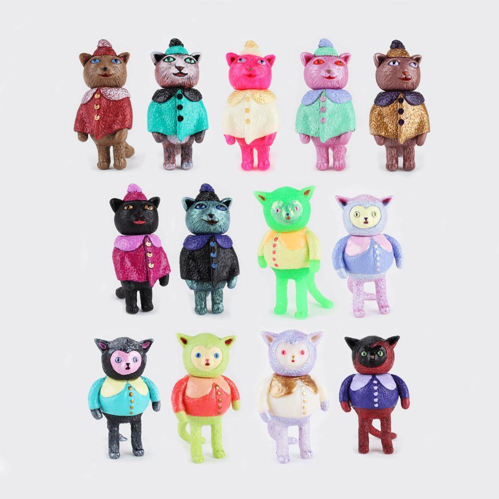 Resin Cats by Grumble Toy for SDCC 2016 Banner Image }}