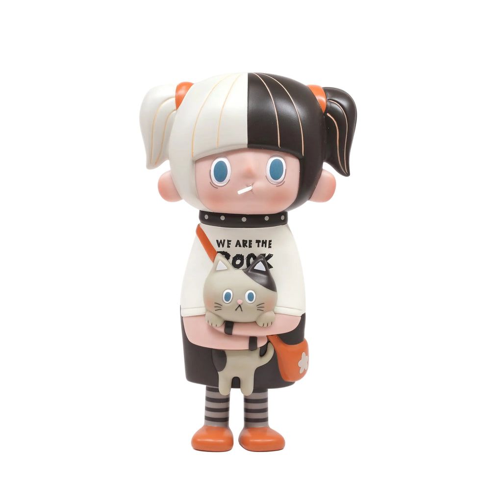 Carrot — Original by How2Work is a vinyl figurine inspired by Kohei Ogawa’s Naughty Boy series, depicting a girl with split black and white hair, a 