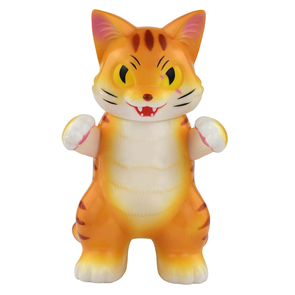 The Boss Negora — Original by Konatsuya (JP) is a toy figurine of an orange cat with stripes, standing upright with raised paws in a feisty stance. This cartoon-like Negora exudes a playful expression, capturing both mischief and charm.