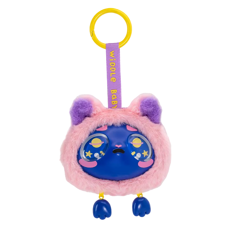 The Kaleidos Creative Widdle Baby Big World Bag Clip Blind Box features an adorable plush keychain with a blue, round face, wide eyes adorned with stars and moons, pink fur, purple ears, small blue feet, and a yellow keyring on a purple strap that reads “wIDDLE BaBBY.” This charming bag clip is perfect for bringing a touch of whimsy to your bag or keys.