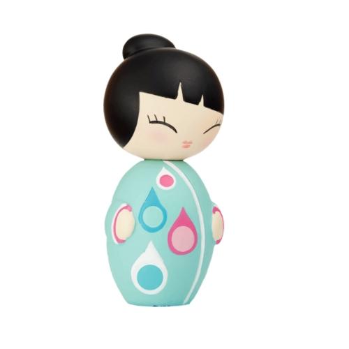 The Little Star Momiji Doll from Momiji (UK) showcases a woman with a black bun hairstyle dressed in a turquoise kimono adorned with vibrant raindrop patterns. Made from handpainted resin, this enchanting doll includes a hidden message inside, enhancing its allure with an air of mystery.